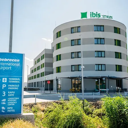 ホテル Ibis Styles Airport デブレツェン