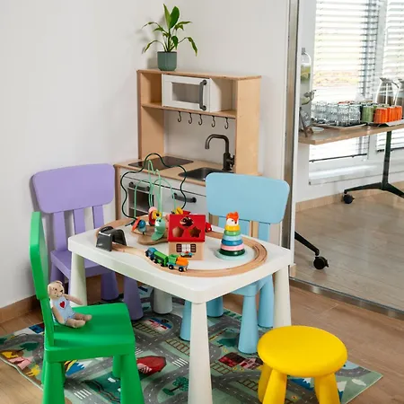 ホテル Ibis Styles Airport 3*