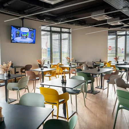Ibis Styles Airport Hotel Debrecín