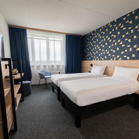 Ibis Styles Airport ホテル
