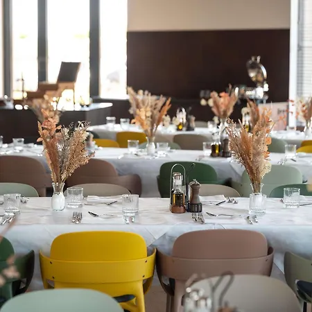 Hotel Ibis Styles Airport 3*