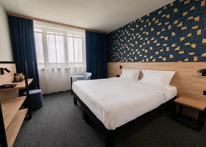Ibis Styles Airport Hotel 3*