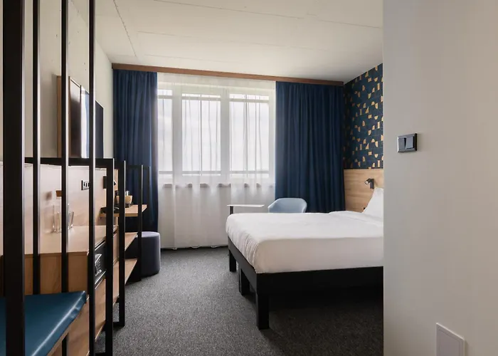 Ibis Styles Airport 3*